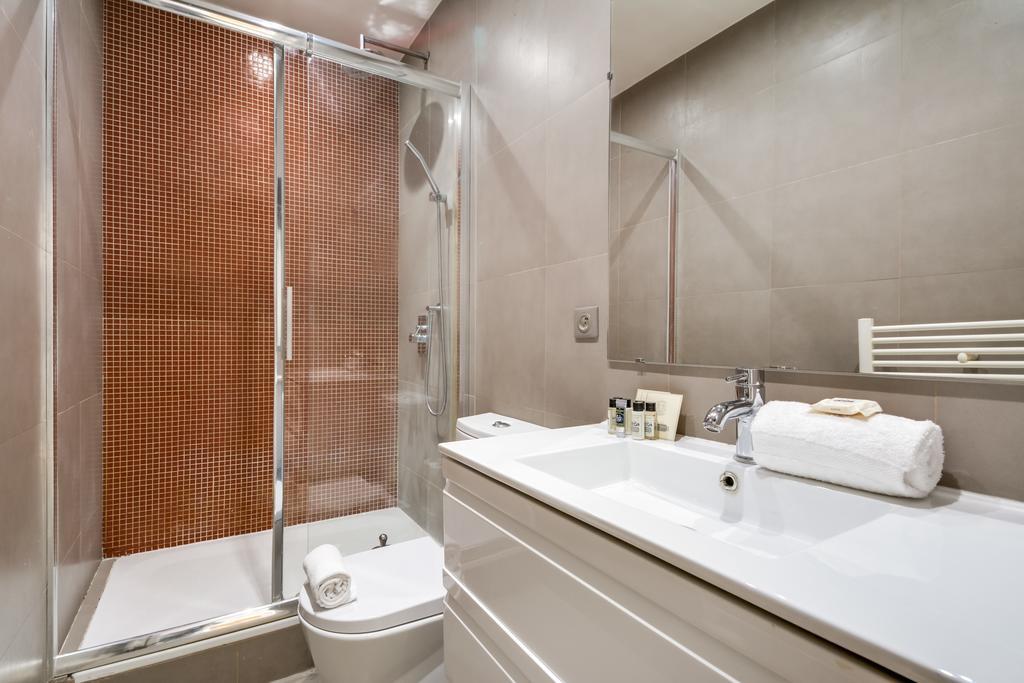 Sweet Inn - Enghien Paris Bagian luar foto